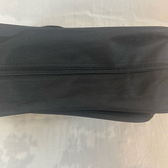 Jeep bag black with zippers medium sized bag - Picture 8 of 10